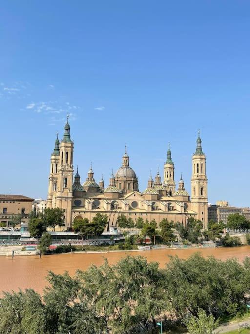 Apartamento Con Vistas Al Pilar Con Aparcamiento Privado Zaragoza Buitenkant foto